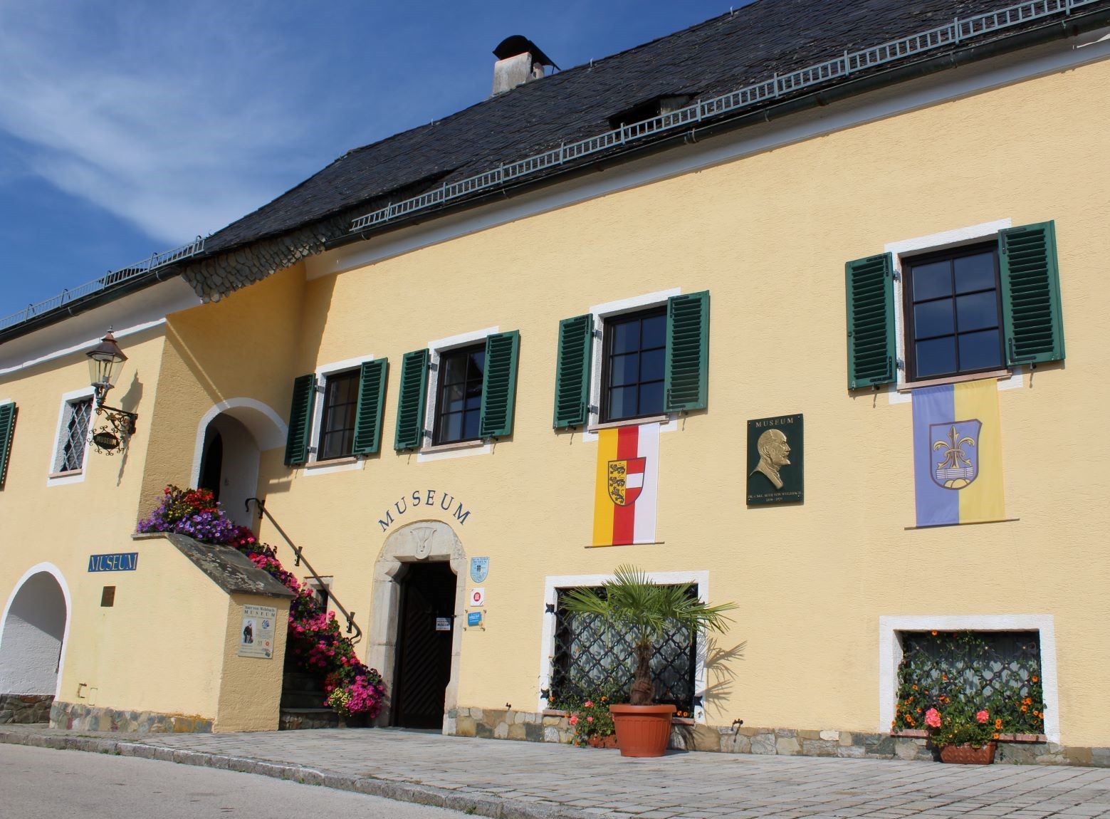 Auer von Welsbach_Museum_1.jpg