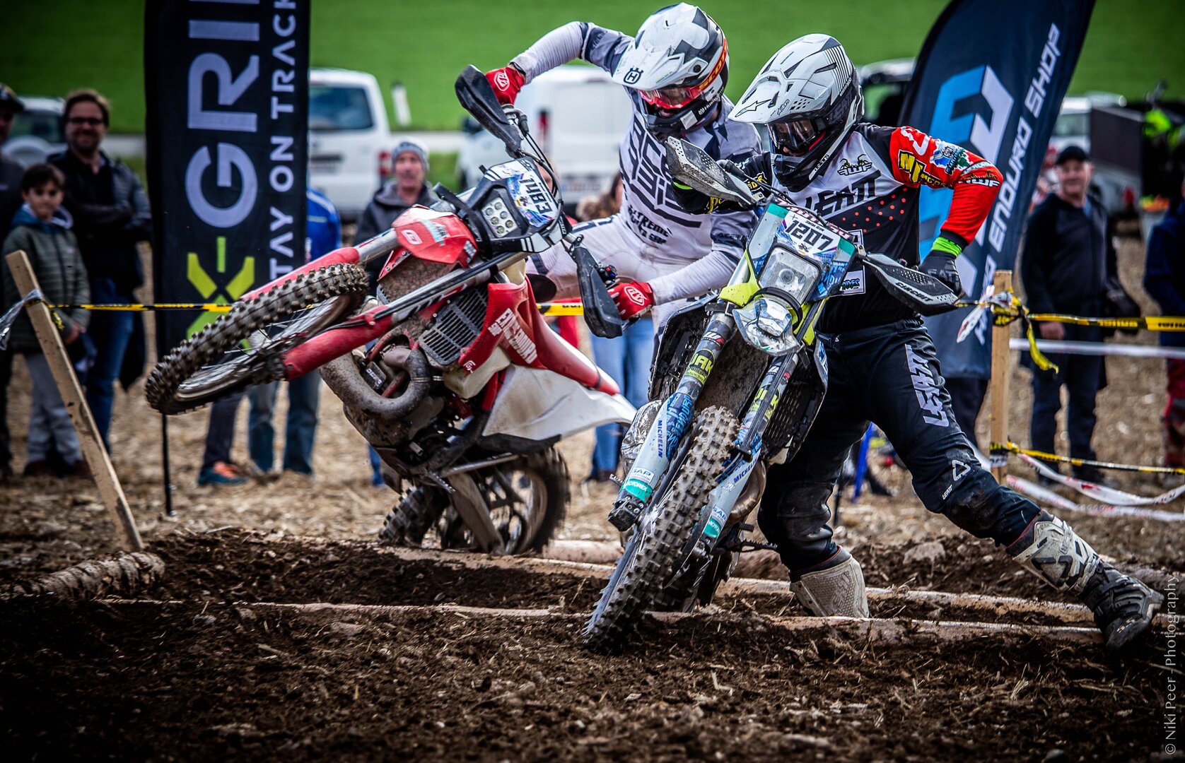 Enduro.jpg Enduro.jpg