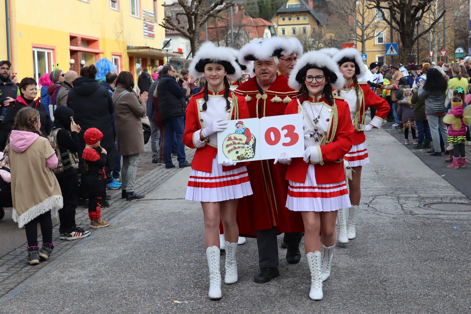 Faschingsumzug38.jpg Faschingsumzug38.jpg