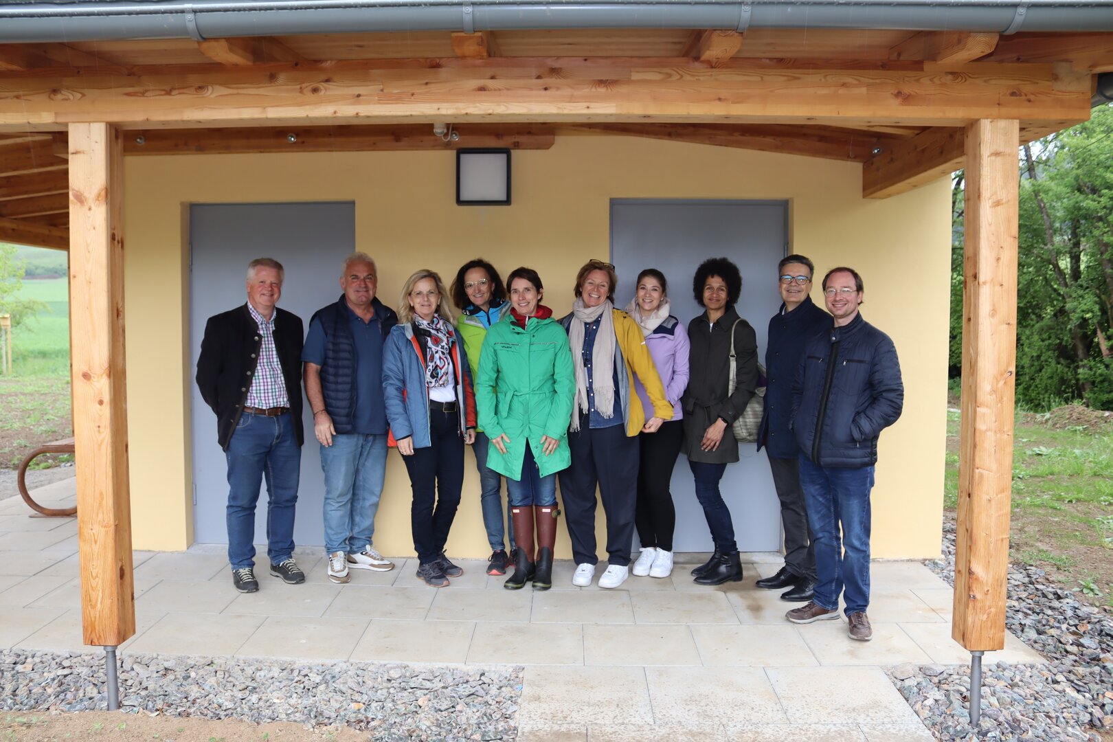 Fledermaushaus3.jpg Fledermaushaus3.jpg