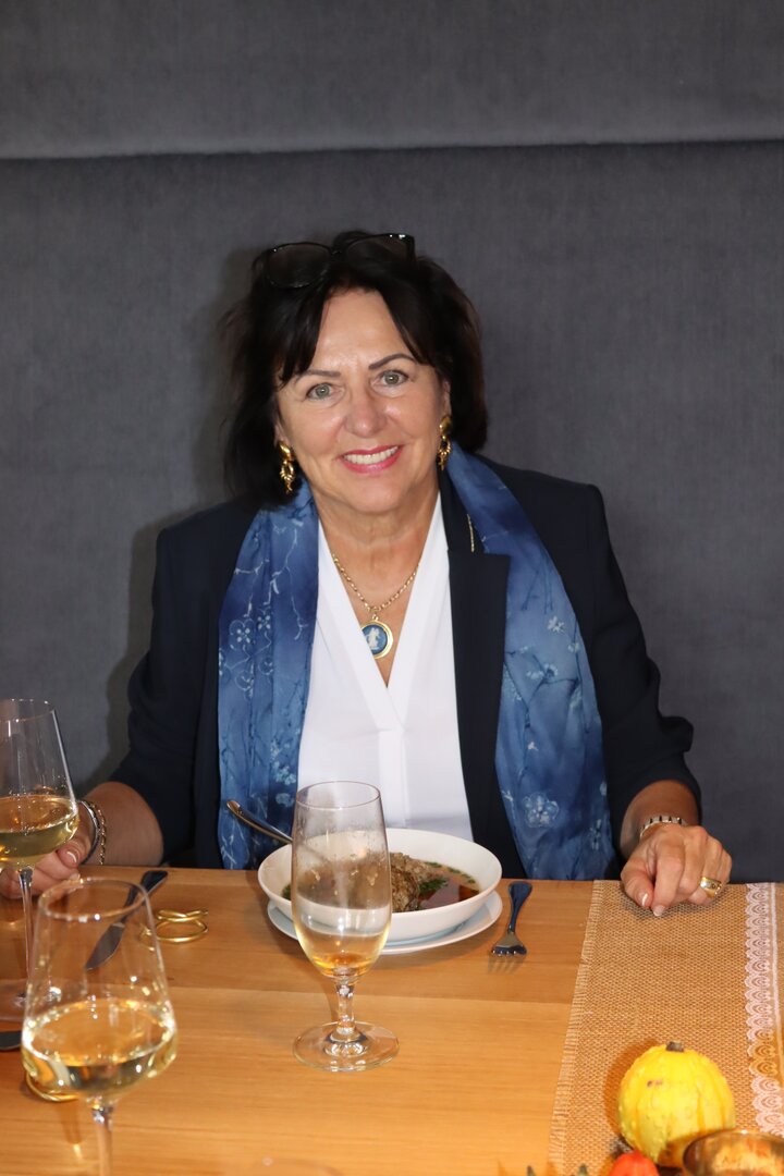 Geburtstagsessen_Oktober10.jpg Geburtstagsessen_Oktober10.jpg