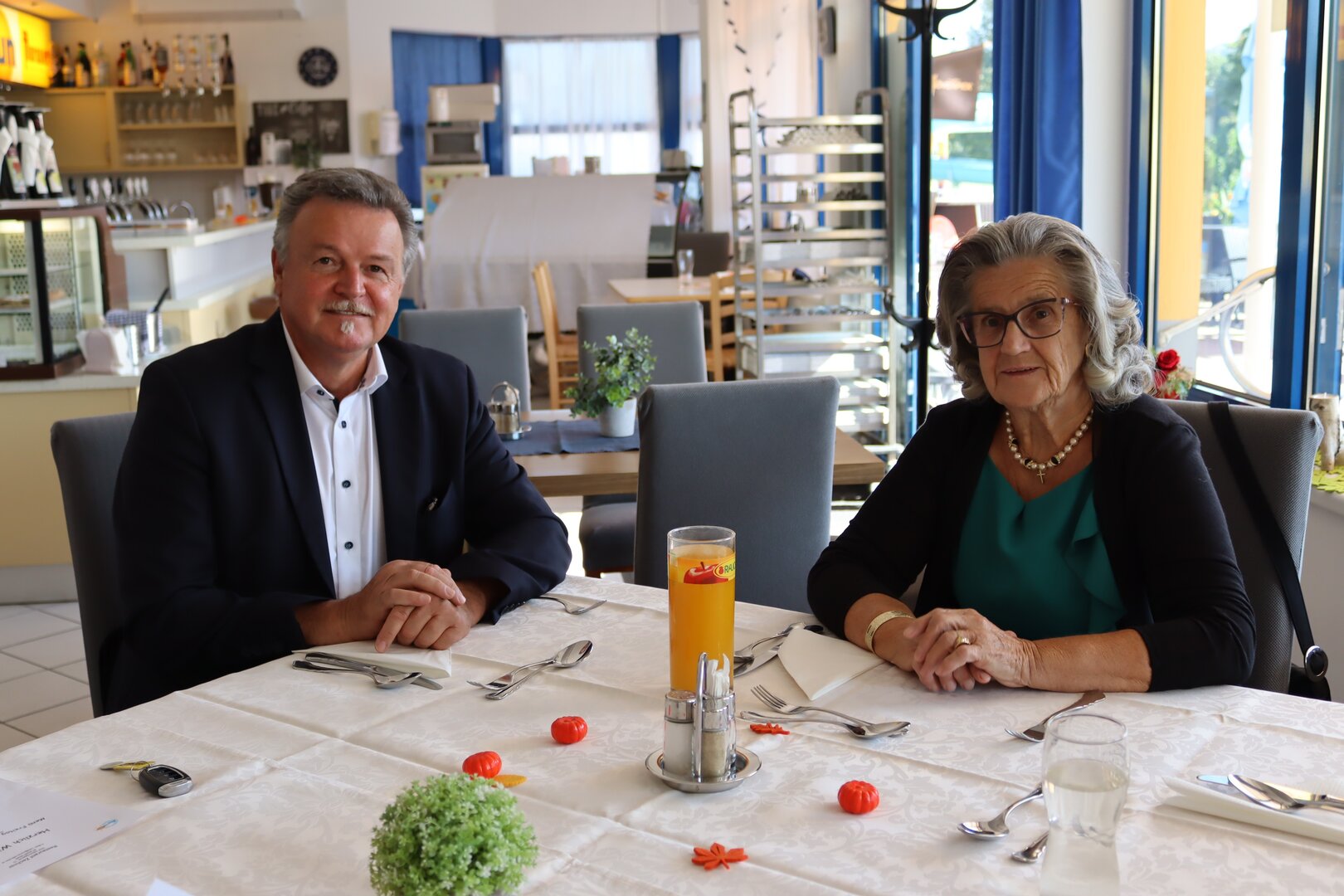 Geburtstagsessen_September3.jpg Geburtstagsessen_September3.jpg