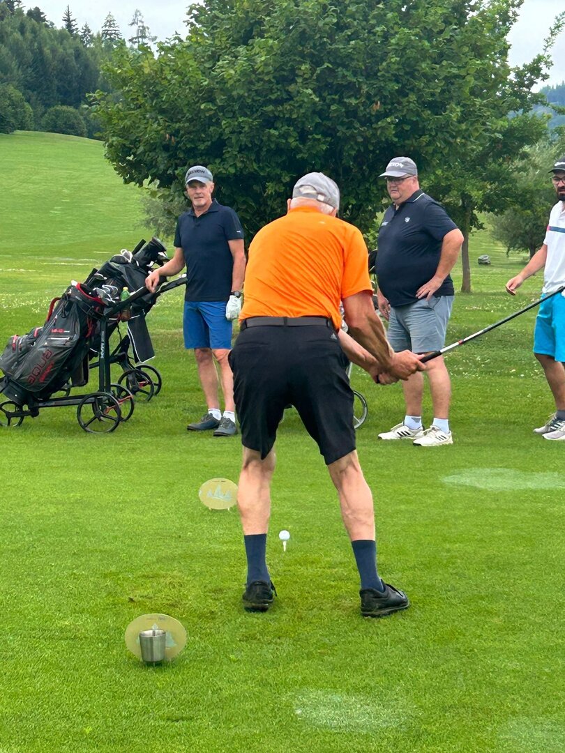 Golfturnier4.jpg Golfturnier4.jpg