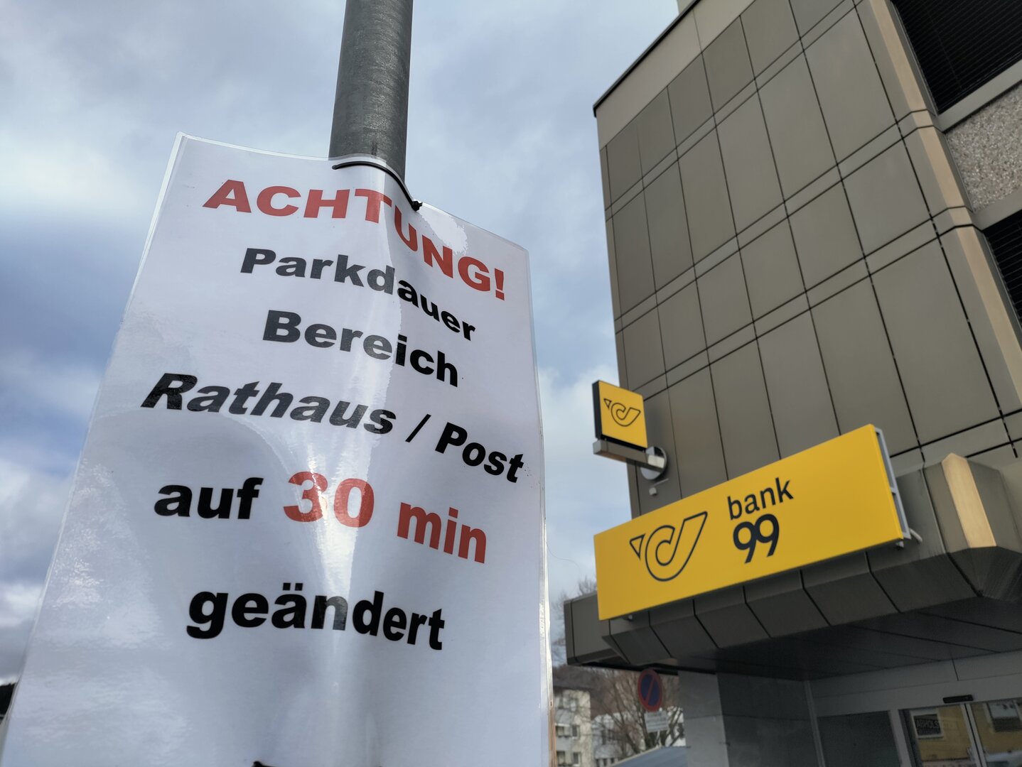 Parken_Post.jpg Parken_Post.jpg