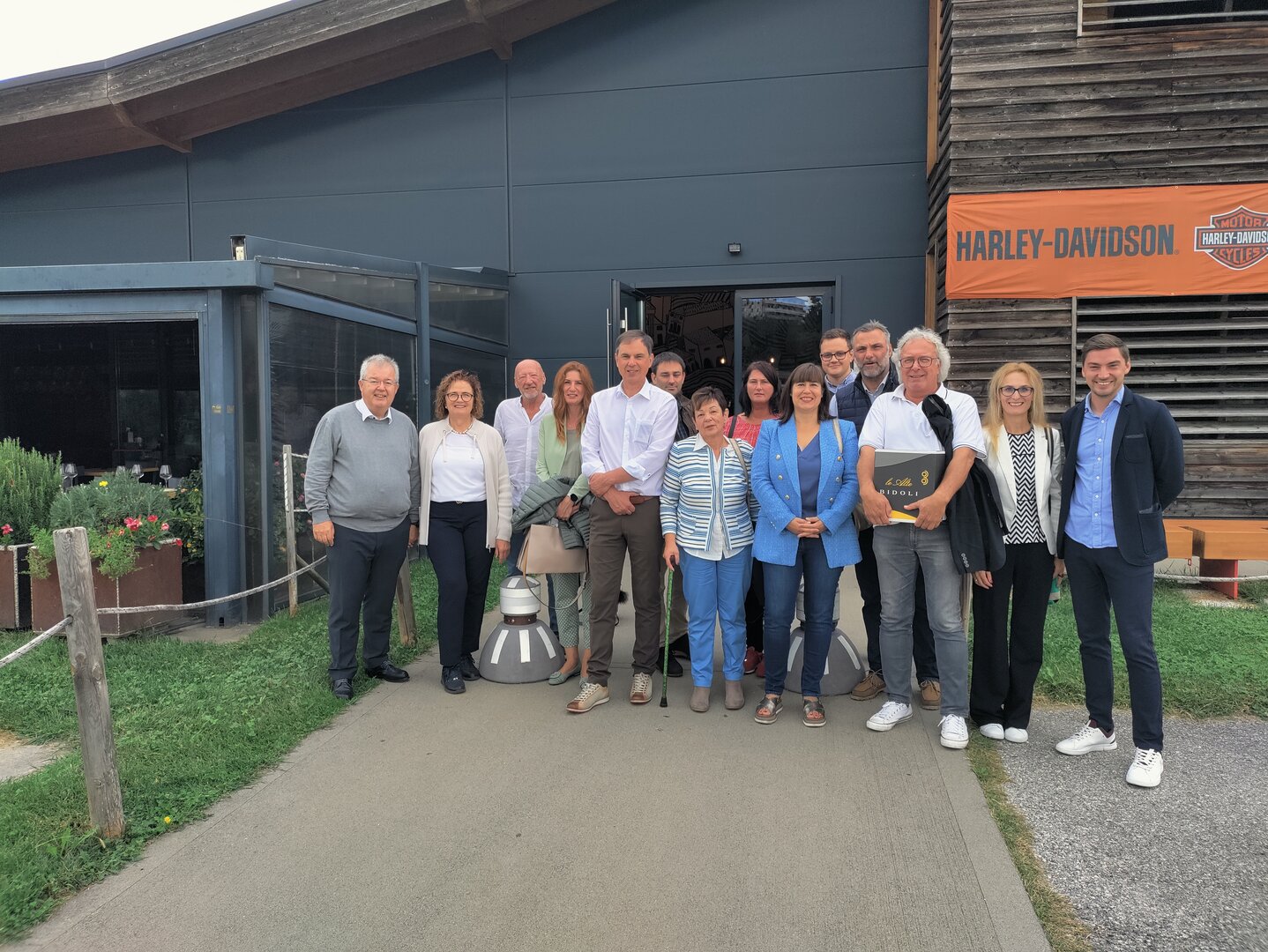 Eine Delegation, angeführt von Althofens Bürgermeister Walter Zemrosser und Bezirkshauptfrau Claudia Egger-Grillitsch, reiste nach Mussolente (Foto: Stadtgemeinde Althofen)