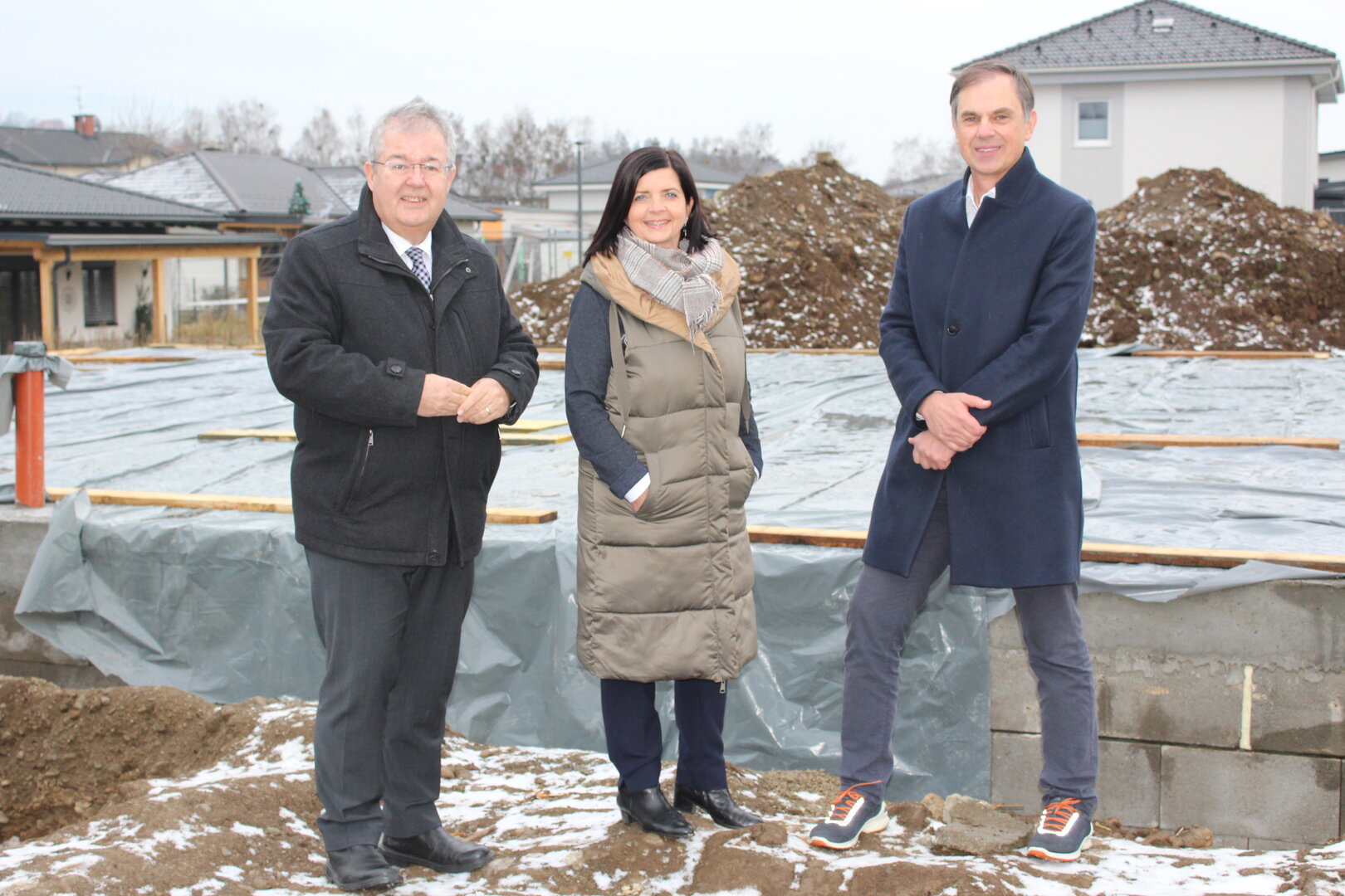 Bürgermeister Walter Zemrosser, Vizebürgermeisterin Doris Hofstätter und Stadtamtsleiter Hubert Madrian (von links) (Foto: Stadtgemeinde Althofen) Bürgermeister Walter Zemrosser, Vizebürgermeisterin Doris Hofstätter und Stadtamtsleiter Hubert Madrian (von links) (Foto: Stadtgemeinde Althofen)
